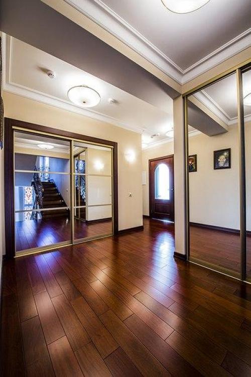 При работе над проектом главная задача у дизайнера всегда одна - создать комфортное, функциональное и уютное пространство. 04