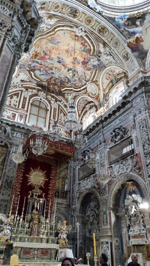 Хорошо, что в историческом центре Палермо всё близко, как и во Флоренции. 03