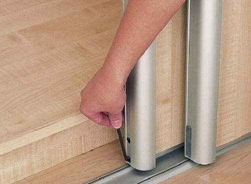 Как установить межкомнатные двери - купе. 05