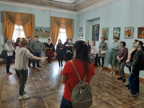 Потрясающая экскурсия!  Это мнение всей нашей многочисленной группы (25 человек), после посещения особняка толстых - борисовских. 07