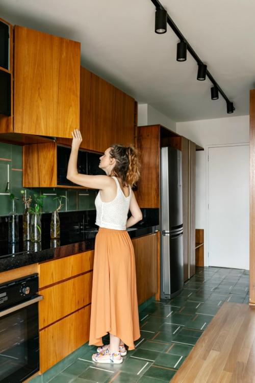 Интерьер квартиры - студии 29 м 2 в Бразилии. 09