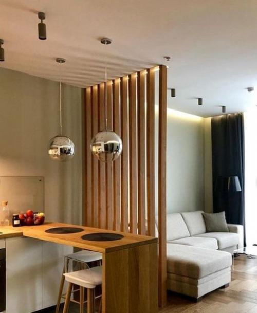 Деревянные рейки и натяжной потолок. 03