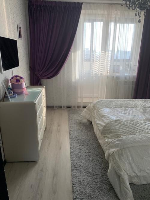 Хочу поделиться и фотографиями нашей квартиры кухню совместили с гостиной. 07