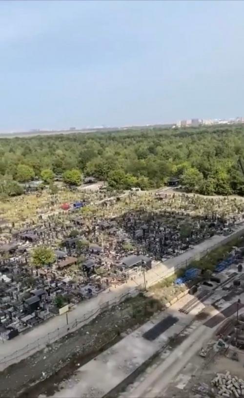 Девушка из Краснодара поделилась видео, в котором запечатлела вид из своего окна. 04