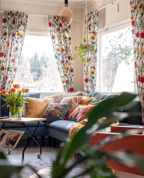 Уютный интерьер. С яркими деталями. 03