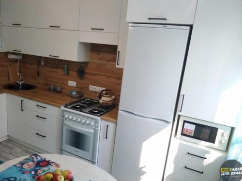 Небольшая кухня. Современная. 02