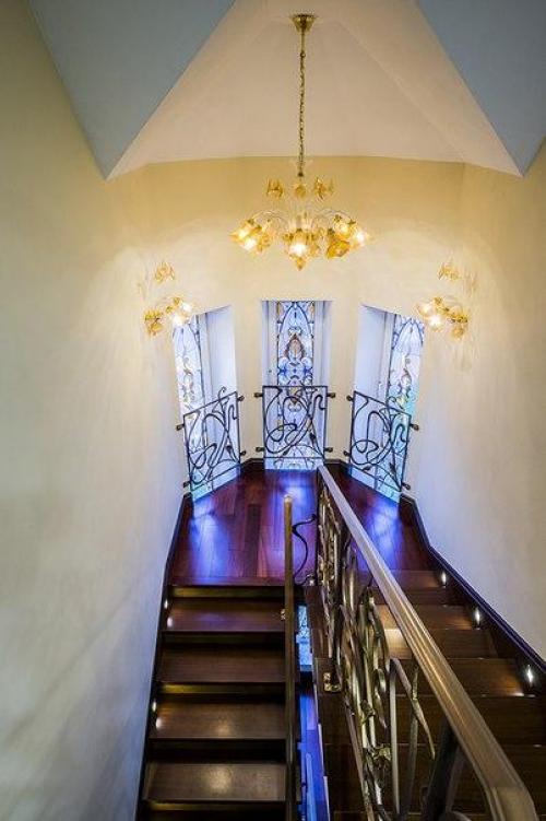 При работе над проектом главная задача у дизайнера всегда одна - создать комфортное, функциональное и уютное пространство. 06