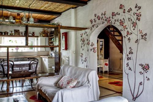 Художественная роспись - это уникальная и безграничная возможность придать интерьеру индивидуальность и неповторимость. 06