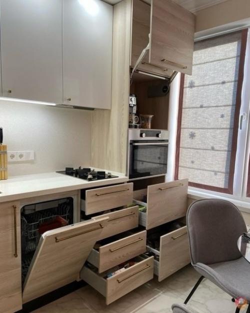 Необычное решение в кухонном гарнитуре. 07