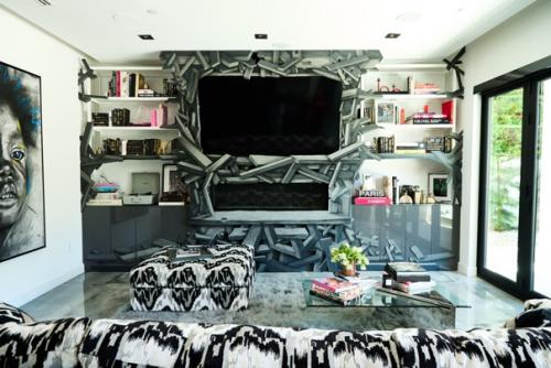 Лоу роуч известен как топовый звёздный стилист (его самая популярная клиентка - актриса зендея. 03