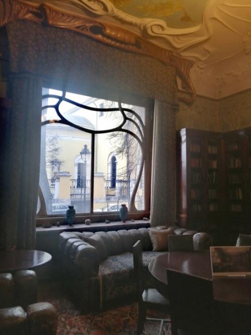 Интереснейшее место посетили мы в прошедшие выходные - дом на малой никитской, построенный Шехтелем по заказу магната рябушинского. 05