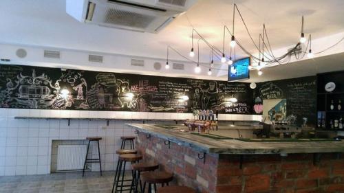 Рестораны, где можно рисовать на скатерти или стенах. 01 Рестораны, где можно рисовать на скатерти или стенах. 01