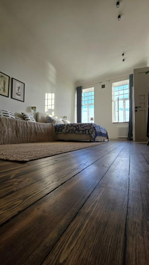 Квартира в историческом центре Выборга, в финском доме постройки 1903 года. 01