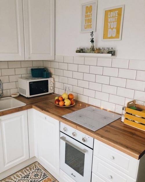 Объединили кухню и гостинную. 01