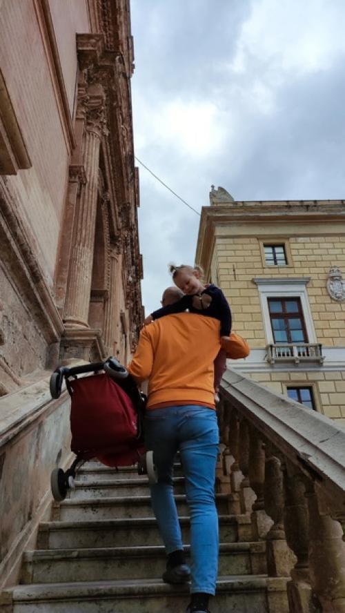 Хорошо, что в историческом центре Палермо всё близко, как и во Флоренции. 01