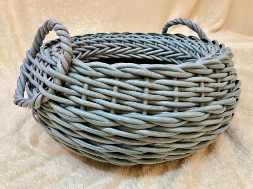 Кашпо из искусственного ротанга, ручной работы - это идеальное сочетание экологичности, прочности и стиля. 04