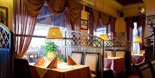 Москва своими ресторанами славится. 04