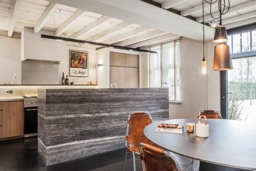 Дом в здании старой фермы в Бельгии. 04