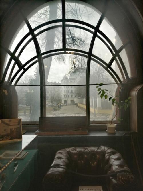 Интереснейшее место посетили мы в прошедшие выходные - дом на малой никитской, построенный Шехтелем по заказу магната рябушинского. 04