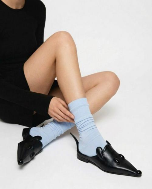 Российский дизайнер создал необычную обувь, которая получила название Крысиные Подкрадули или подкрысули. 01