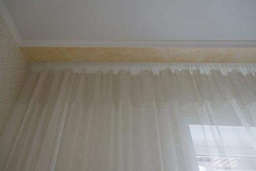 Вчера на нашем объекте мы шторы вешали. 06