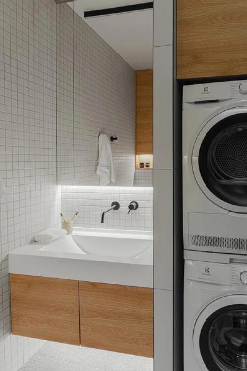 Минимализм и функциональность в интерьере квартиры (39 кв. 07