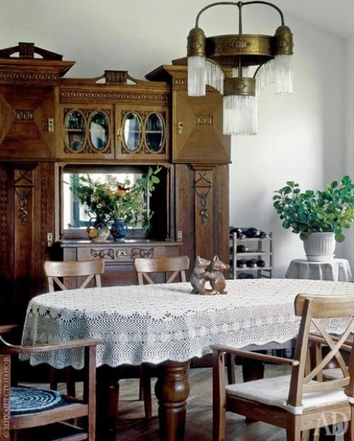 У вязаного крючком текстиля какое-то магическое свойство есть. 08