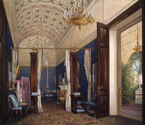 Вернемся ненадолго в лиловый будуар Александры Федоровны в зимнем дворце. 07