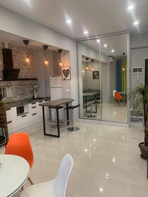 Привет!  Оцените интерьеры апартаментов. 01