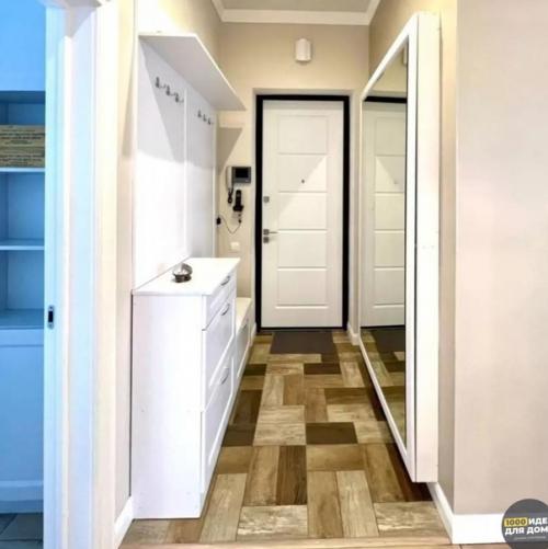 Просторная квартира. С тремя комнатами. 05