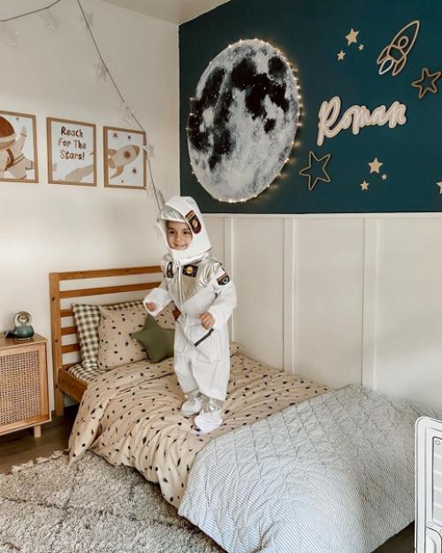 В скандинавском интерьере используйте светлую древесину. 01