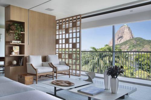 Свежий интерьер с видом на Рио. 01