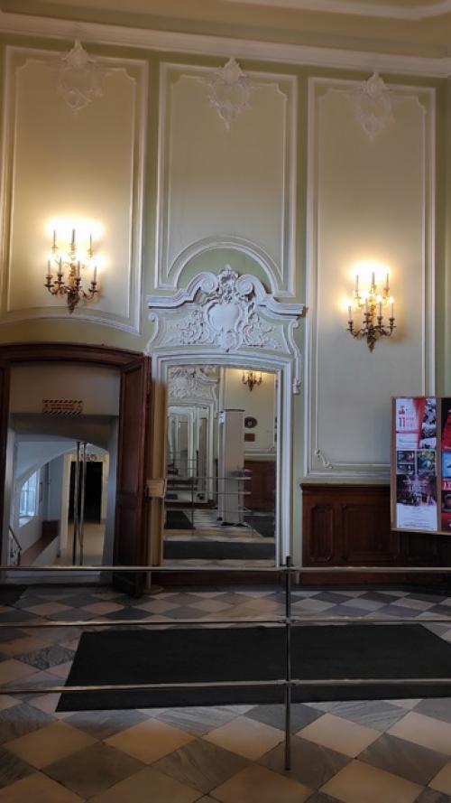 Несколько дней назад я была в Санкт-петербурге, на концерте, который проходил в прекрасном месте дворец белосельских - белозерских. 01