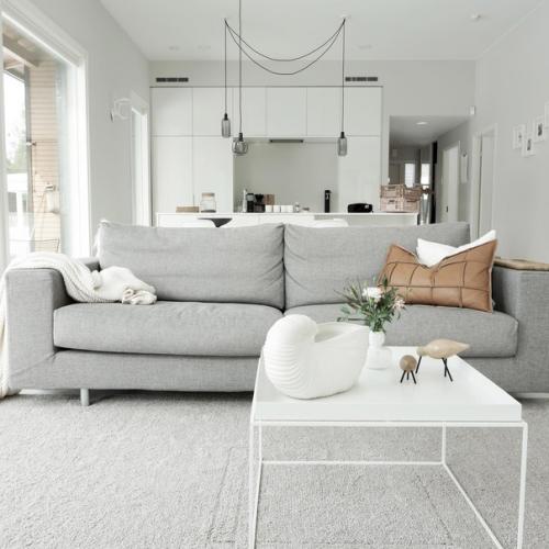 Серый цвет, дерево и растения: классический современный интерьер в скандинавском стиле. 03