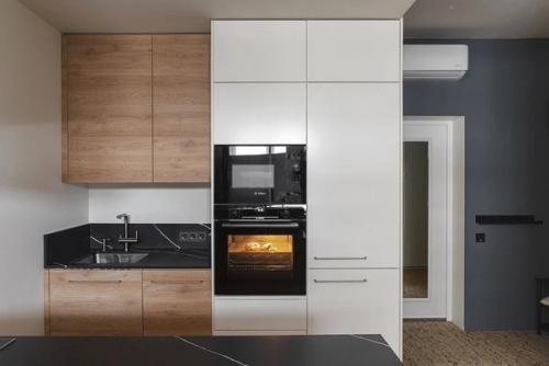 Минимализм и функциональность в интерьере квартиры (39 кв. 04