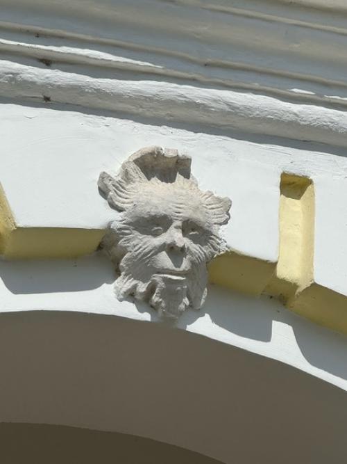 Продолжение экскурсии по усадьбе Брюса. 01