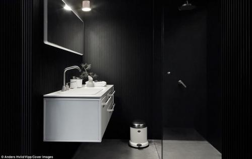 В Дании создали Станцию для Перезарядки Людей и она сделана из стекла и стали. 06