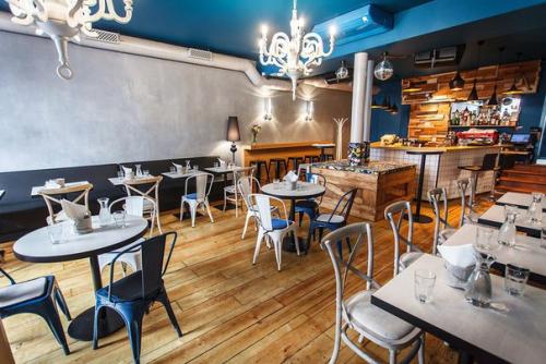 11 ресторанов и клубов Петербурга, принадлежащих известным персонам. 02