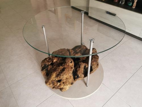 Хочу тоже поделиться своим столиком в гостиной. 01