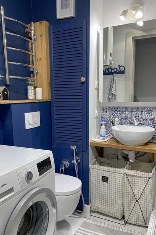 Маленькая, но уютная однокомнатная квартира в Москве стала настоящим убежищем для молодой семьи и трех милых Йорков. 08