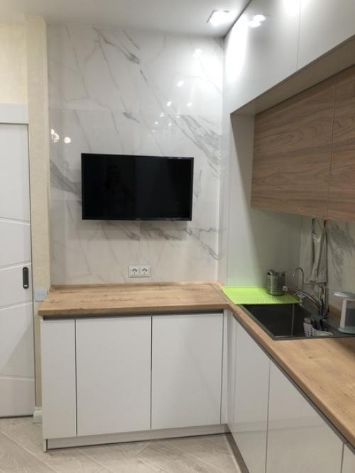 Двухуровневая кухня до потолка. 03