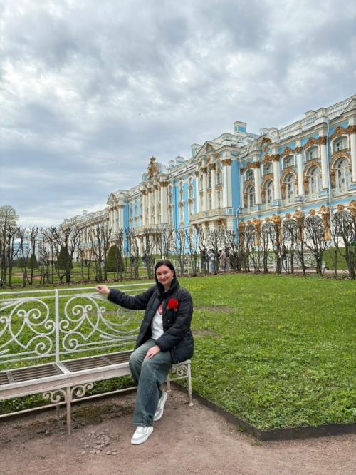 Второй день в городе Санкт-петербург мы посвятили поездке в екатерининский дворец в Пушкин - царское село. 01