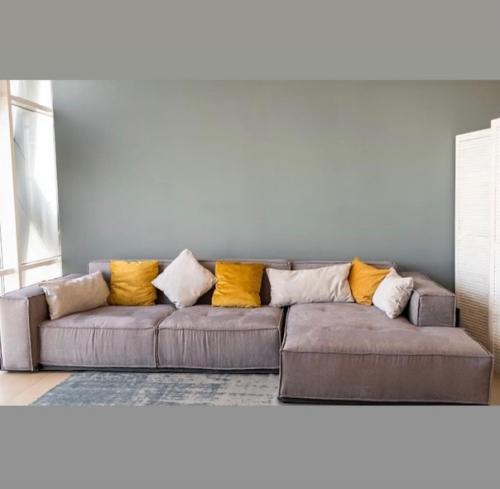 Хотите, чтобы диван идеально вписался в интерьер, а каждая его деталь выполняла нужную вам функцию? 01