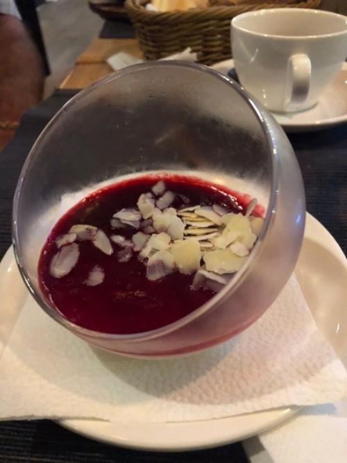 В субботу отмечали день рождения сестры. 07