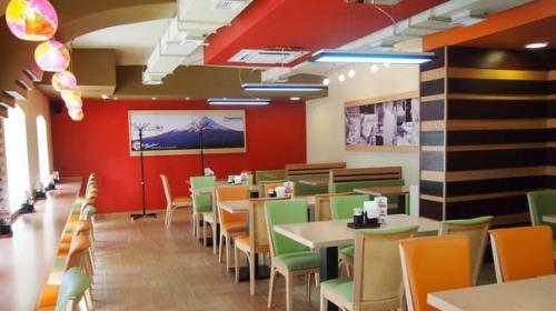 Топ - 8 мест Москвы, где можно поесть на 200 рублей. 06