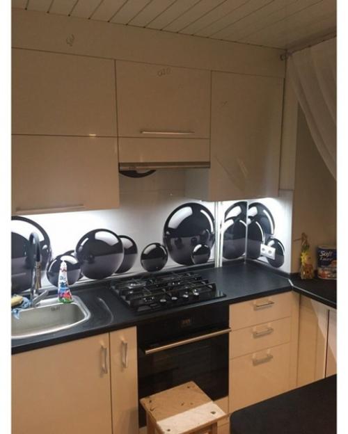 Вот такая маленькая кухня после очередного ремонта. 02