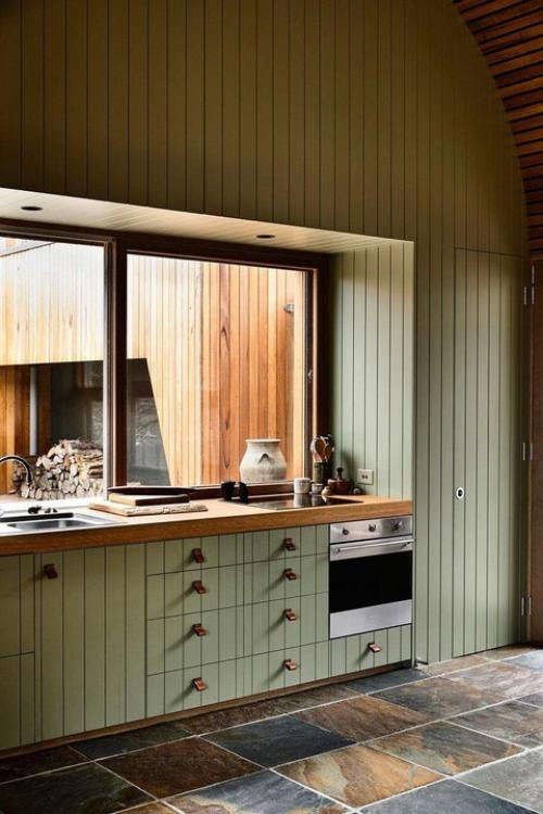 Летний дом у дюн: свет, доски и шалфей. 01