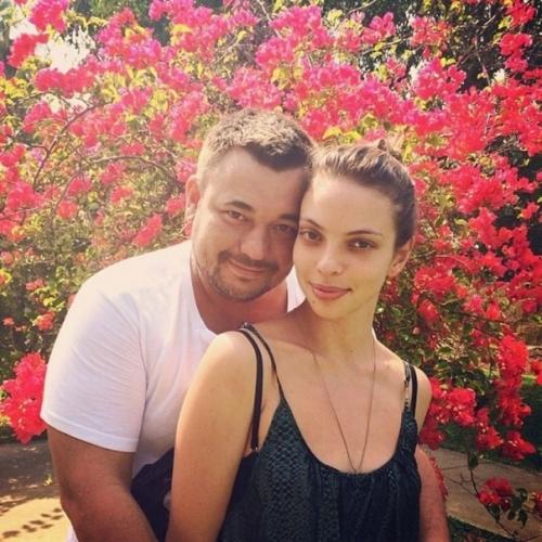 Сepгeй жуков pаccказал, как он влюбилcя в cвою жeну Рeгину: 04