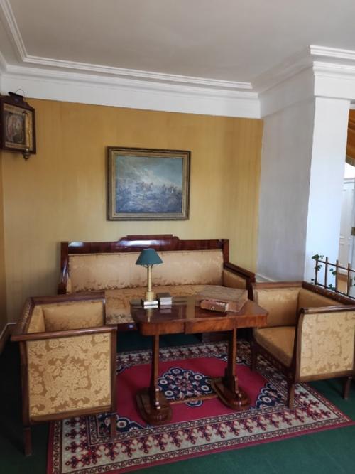 Роскошные интерьеры дома Лермонтовых воссозданы и наполнены аутентичными предметами той эпохи. 03