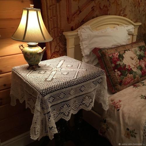 У вязаного крючком текстиля какое-то магическое свойство есть. 07